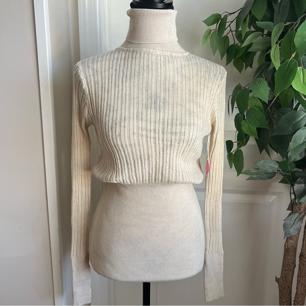 Poof Couture Knit Ribbed Hem Turtleneck Off White Sz L
